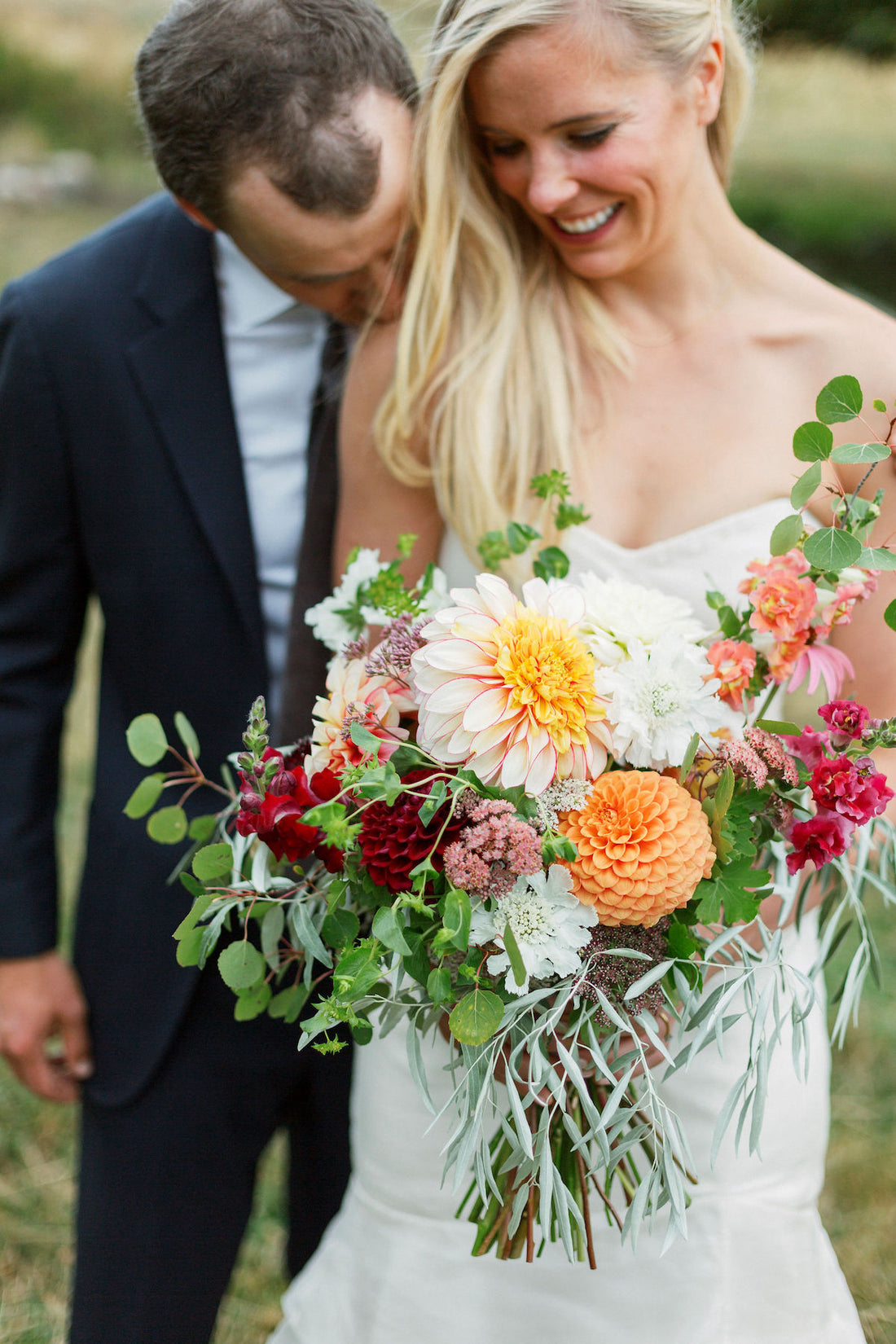 Elegant and colorful ranch wedding | Lander, WY